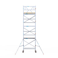 Rolsteiger Basic 75x190 8,2m werkhoogte carbon vloer tegen de gevel