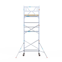 Rolsteiger Basic 90x190 7,2m werkhoogte carbon vloer tegen de gevel