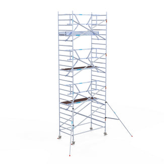 Rolsteiger Professional 135x250 8,2m werkhoogte carbon vloer tegen de gevel