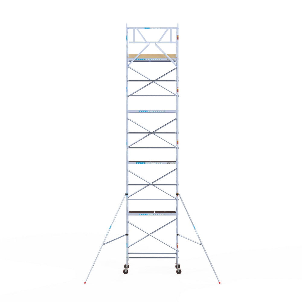 Rolsteiger Basic 90x190 10,2m werkhoogte carbon vloer tegen de gevel