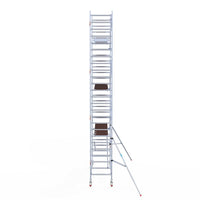 Rolsteiger Professional 90x305 8,2m werkhoogte carbon vloer tegen de gevel