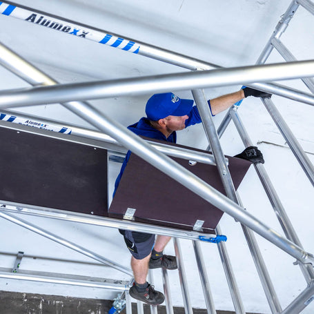 Rolsteiger Alumexx Extra 135x190 7,2m werkhoogte tegen de gevel