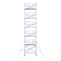Rolsteiger Professional 135x250 12,2m werkhoogte carbon vloer tegen de gevel