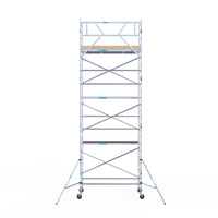 Rolsteiger Basic 135x250 8,2m werkhoogte carbon vloer tegen de gevel