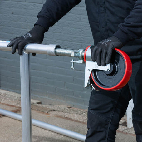 Rolsteiger Basic 135x250 4,2m werkhoogte tegen de gevel