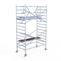 Rolsteiger Professional 135x250 5,2m werkhoogte carbon vloer tegen de gevel