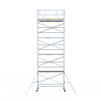 Rolsteiger Basic 135x305 10,2m werkhoogte carbon vloer tegen de gevel