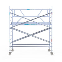 Rolsteiger Professional 135x305 4,2m werkhoogte carbon vloer tegen de gevel