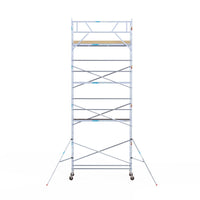 Rolsteiger Basic 90x305 9,2m werkhoogte carbon vloer tegen de gevel