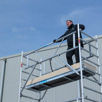 Rolsteiger Basic 90x190 7,2m werkhoogte carbon vloer tegen de gevel