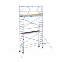 Rolsteiger Basic 75x305 6,2m werkhoogte carbon vloer tegen de gevel