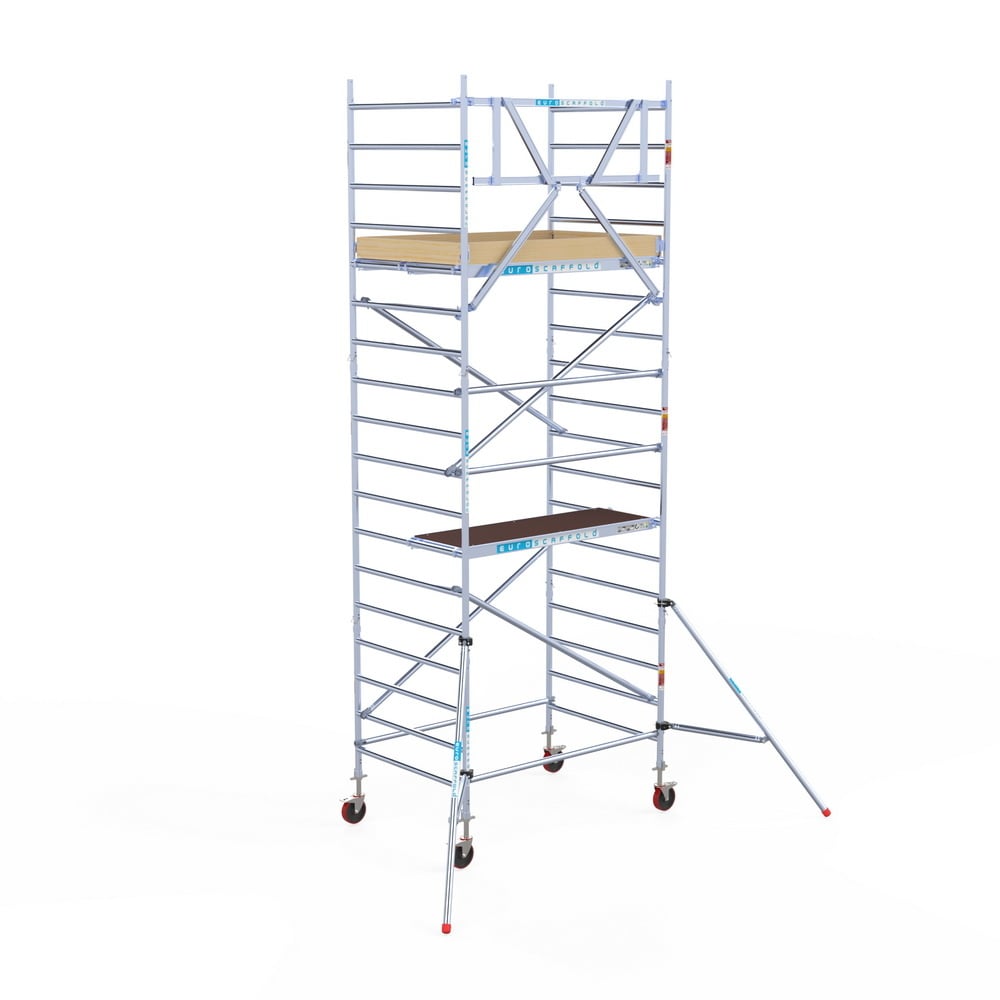 Rolsteiger Basic 135x190 6,2m werkhoogte carbon vloer tegen de gevel
