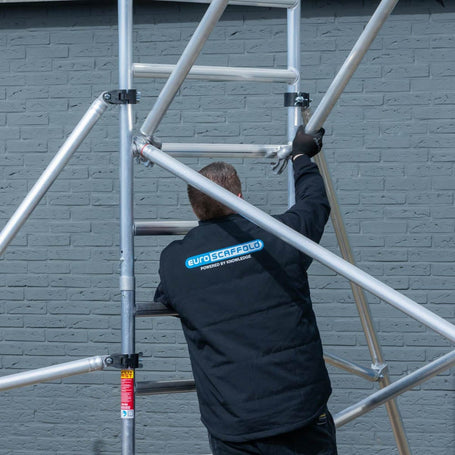 Rolsteiger Basic 90x190 7,2m werkhoogte tegen de gevel
