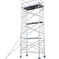 Aanhanger en rolsteiger 135x190x8,2m werkhoogte en enkele voorloopleuning