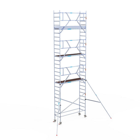Rolsteiger Professional 75x250 9,2m werkhoogte carbon vloer tegen de gevel