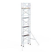 Rolsteiger Basic 75x190 10,2m werkhoogte carbon vloer tegen de gevel