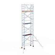 Rolsteiger Basic 75x190 8,2m werkhoogte carbon vloer tegen de gevel