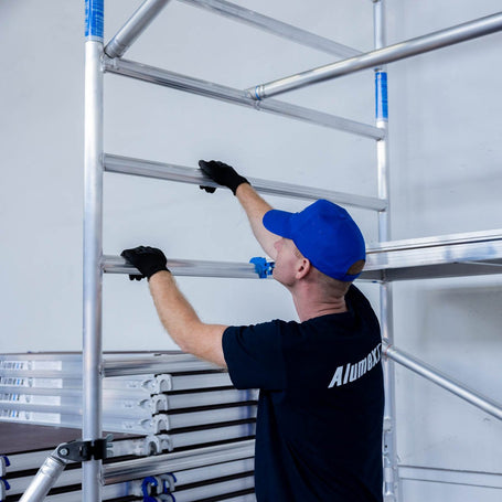 Rolsteiger Alumexx Light 135x250 6,2m werkhoogte tegen de gevel