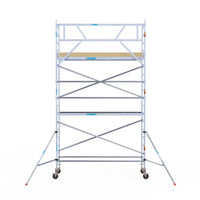 Rolsteiger Basic 90x305 6,2m werkhoogte carbon vloer tegen de gevel