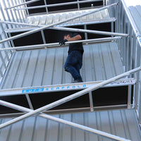 Rolsteiger Basic 75x250 10,2m werkhoogte tegen de gevel