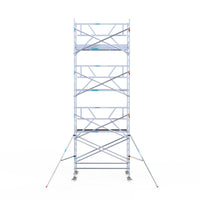 Rolsteiger Professional 135x250 8,2m werkhoogte carbon vloer tegen de gevel