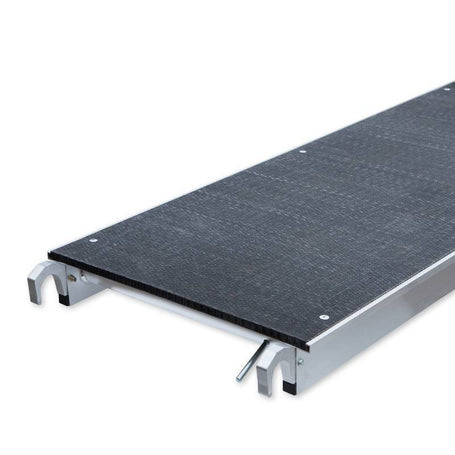 Rolsteiger Professional 75x250 8,2m werkhoogte carbon vloer tegen de gevel