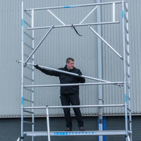 Rolsteiger Basic 75x190 8,2m werkhoogte tegen de gevel