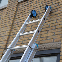 Eurostairs Reform ladder driedelig uitgebogen 3x12 sporten + gevelrollen