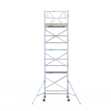 Rolsteiger Basic 135x190 8,2m werkhoogte carbon vloer tegen de gevel