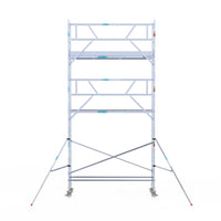 Rolsteiger Professional 75x305 7,2m werkhoogte carbon vloer tegen de gevel