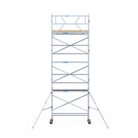 Rolsteiger Basic 75x250 8,2m werkhoogte carbon vloer tegen de gevel