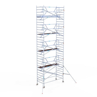 Rolsteiger Professional 135x305 10,2m werkhoogte carbon vloer tegen de gevel