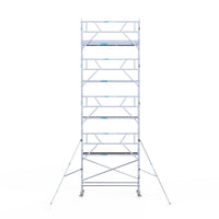 Rolsteiger Professional 90x305 10,2m werkhoogte carbon vloer tegen de gevel